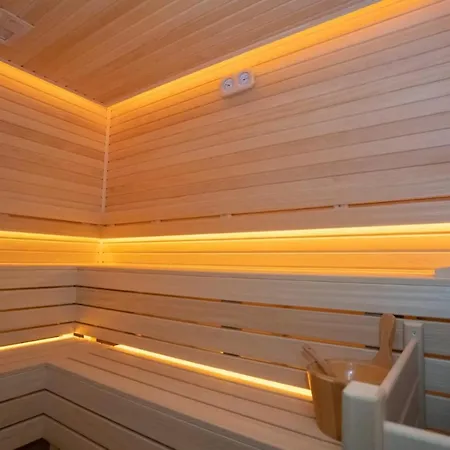 Квартира 1+1 Класса Люкс На Клеопатре Daire Alanya